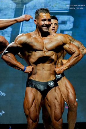 CLASSIC PHYSIQUE +178